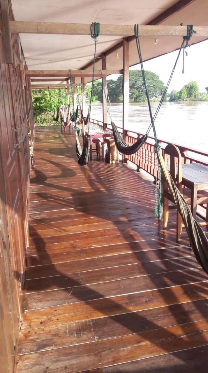 Riverside Bungalow Hotell Ban Dondét Exteriör bild