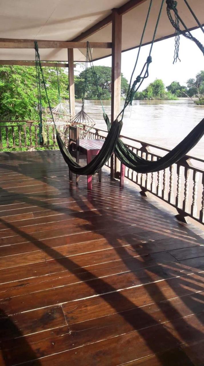 Riverside Bungalow Hotell Ban Dondét Exteriör bild