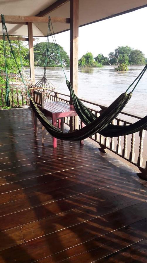 Riverside Bungalow Hotell Ban Dondét Exteriör bild
